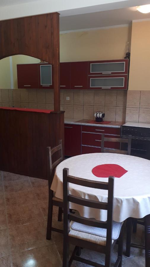 Apartment Dubrava Tivat Exterior foto